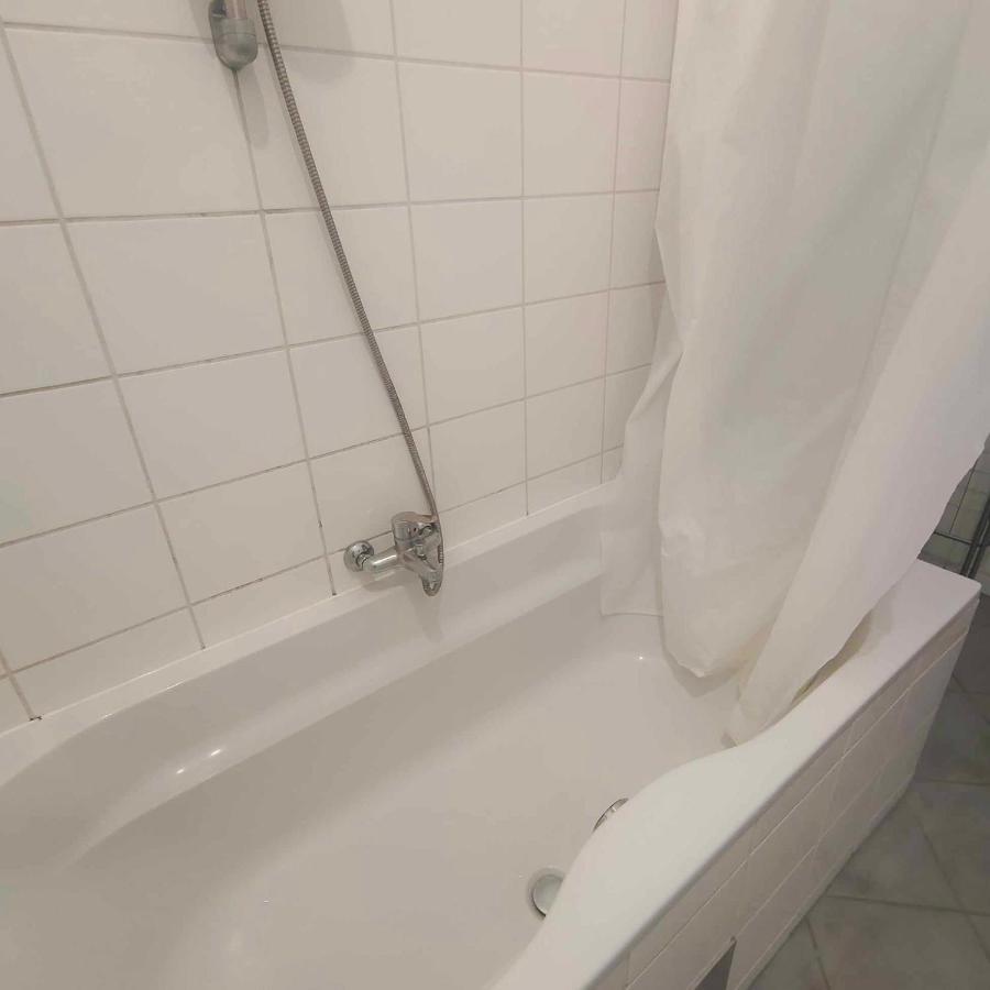 Large 4 Room Apartment In The Center Of Wien Eksteriør billede